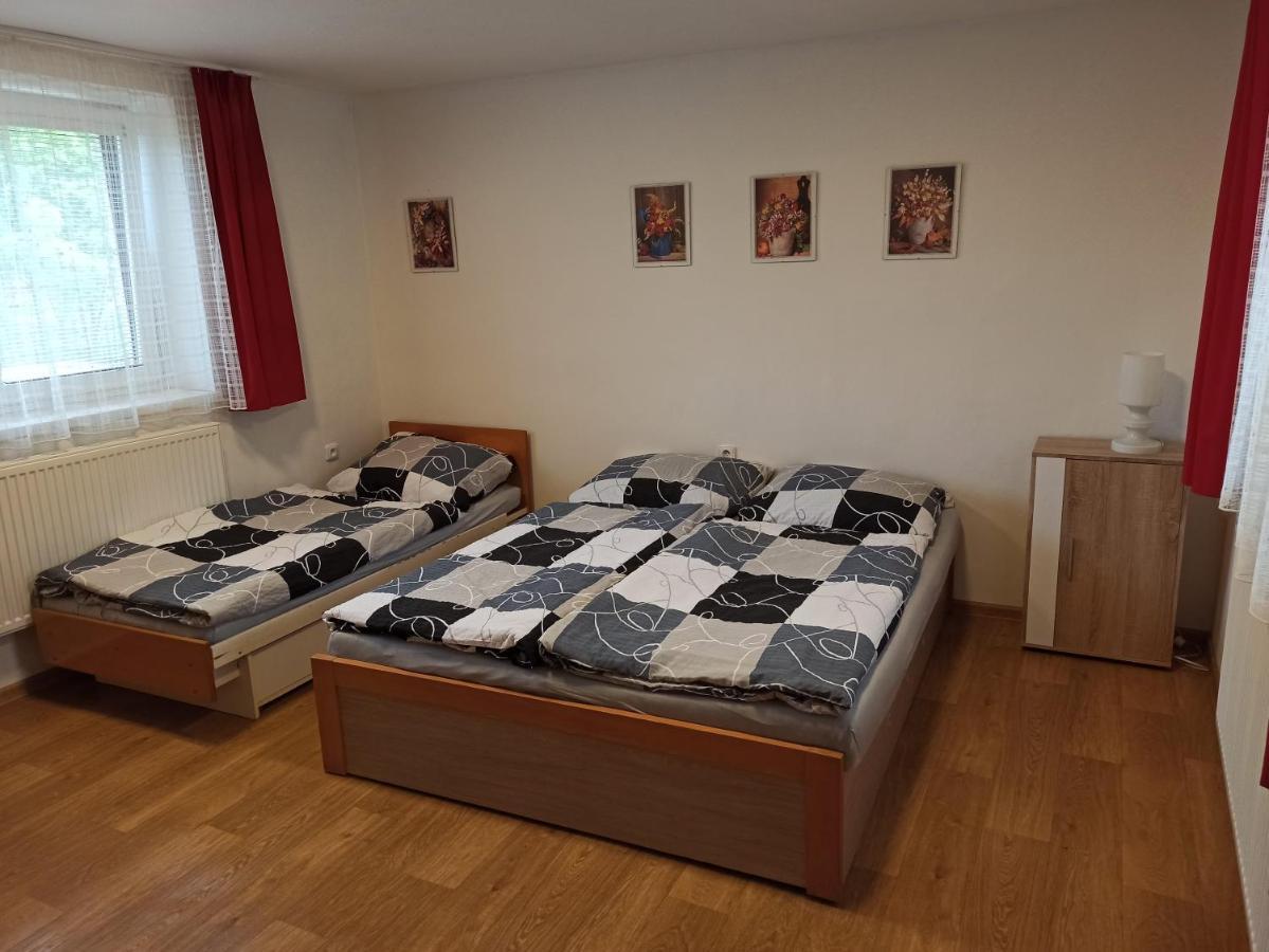 Chaloupka U Vejvodu Villa Skripov Exteriör bild