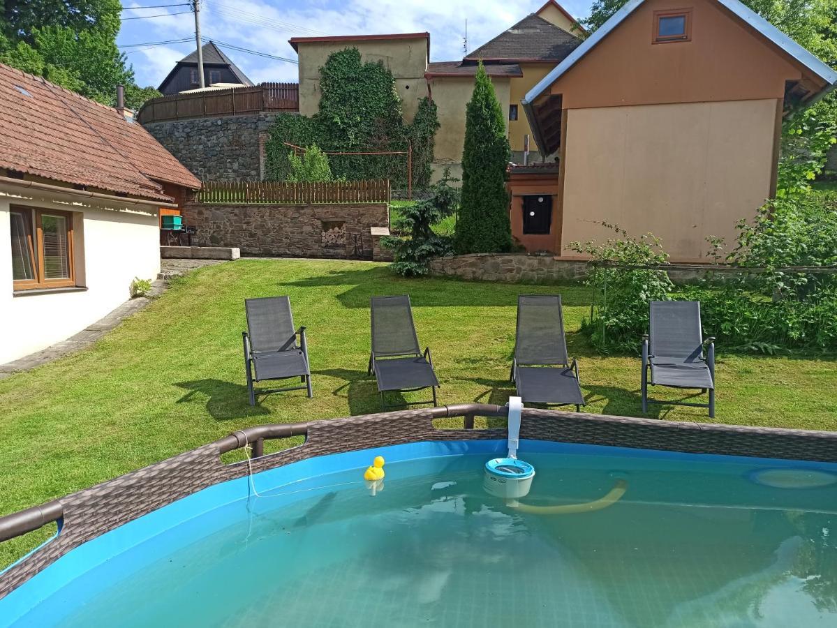 Chaloupka U Vejvodu Villa Skripov Exteriör bild
